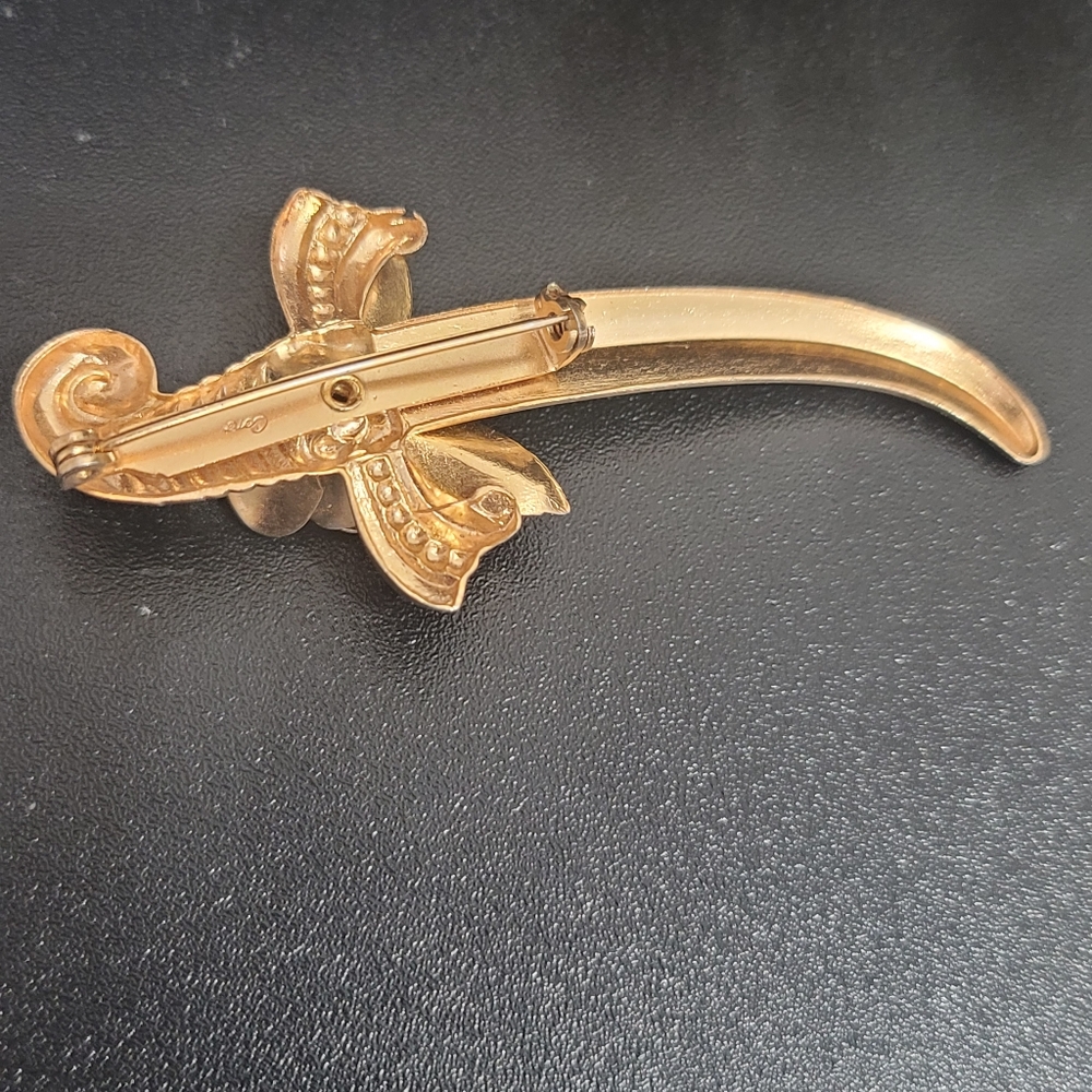 3x$15 Gold tone scimitar sword flower brooch pin - Picture 2 of 2